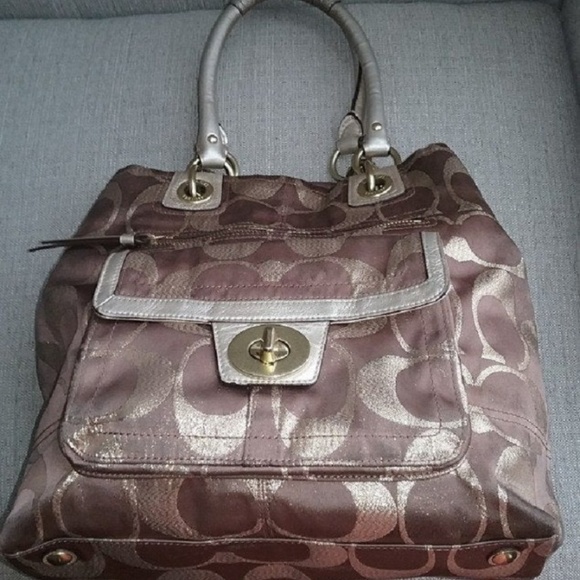 Coach Hamptons Signature Lurex Tote, VGC - Picture 3 of 8